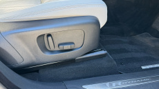 Land Rover Range Rover Velar 3.0 D300 R-Dynamic SE 5dr Auto Diesel Estate